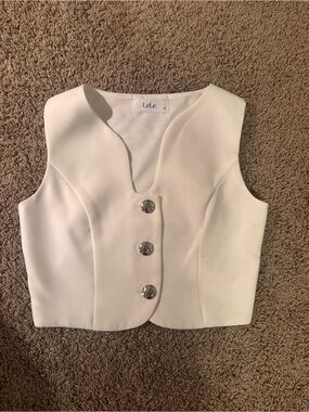 White Sleeveless Button Front Crop Top